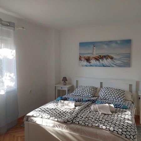 Apartment Hajduk Starigrad Paklenica Exteriör bild