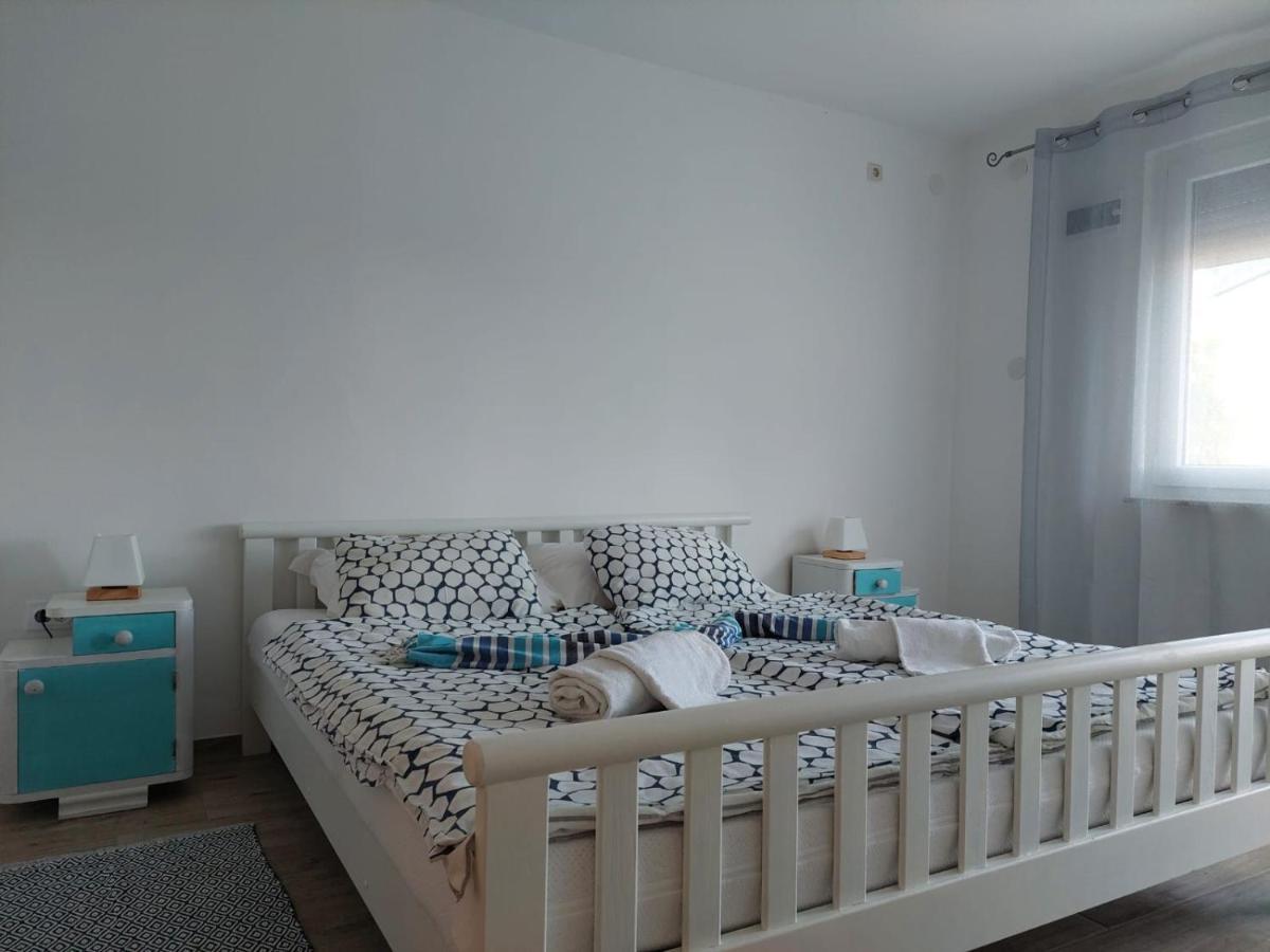 Apartment Hajduk Starigrad Paklenica Exteriör bild