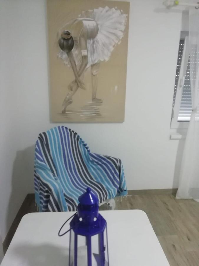 Apartment Hajduk Starigrad Paklenica Exteriör bild